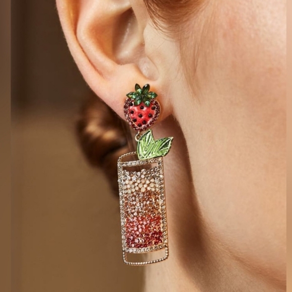 BAUBLEBAR NWT STRAWBERRY  SPRITZ EARRING - Picture 3 of 3